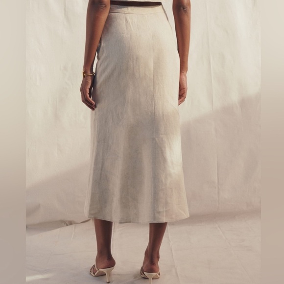 Reformation Linen Skirt - Picture 2 of 8